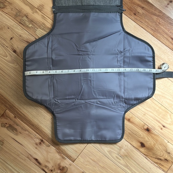 Blue Snail Portable Baby changing pad - Picture 10 of 15